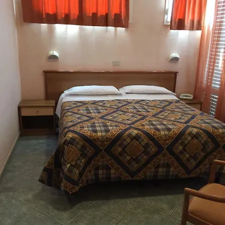 Hotell Ambasciatori 3*