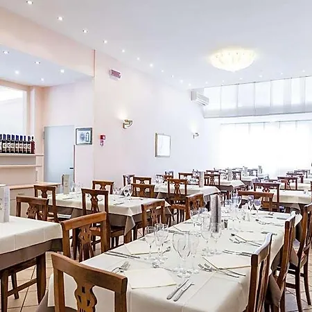 Ambasciatori Hotel 3*
