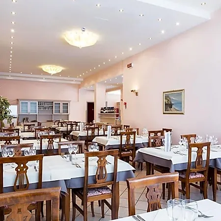 מלון Ambasciatori