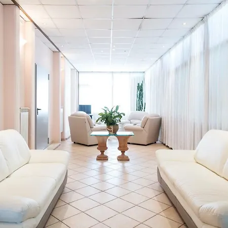 Ambasciatori ホテル 3*