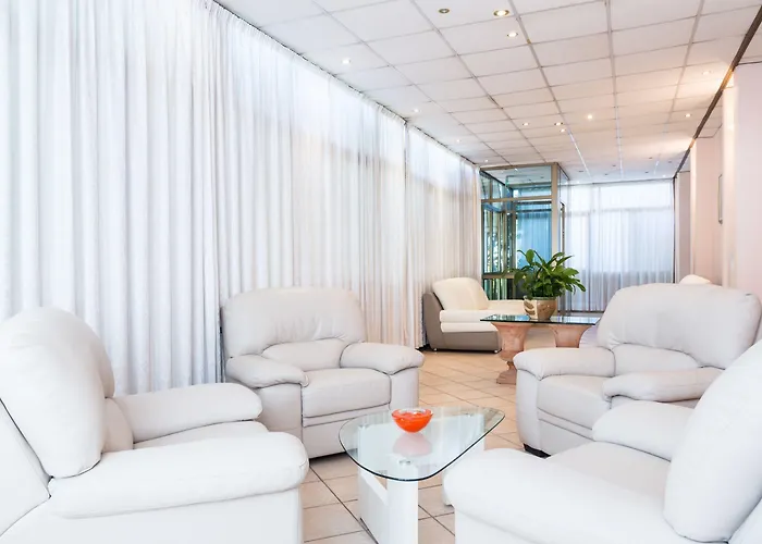 Ambasciatori マリーナ・ディ・ピエトラサンタ