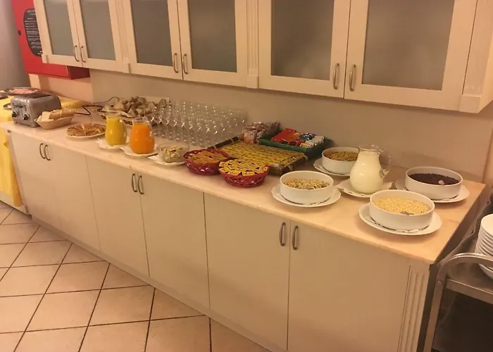 Ambasciatori マリーナ・ディ・ピエトラサンタ